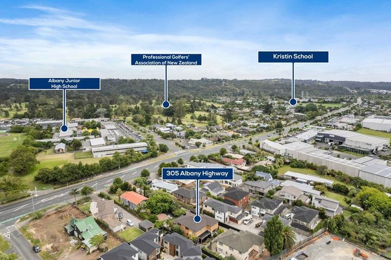 Photo of property in 305 Albany Highway, Rosedale, Auckland, 0632