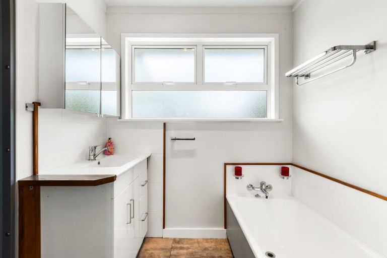 Photo of property in 6 York Avenue, Tamatea, Napier, 4112