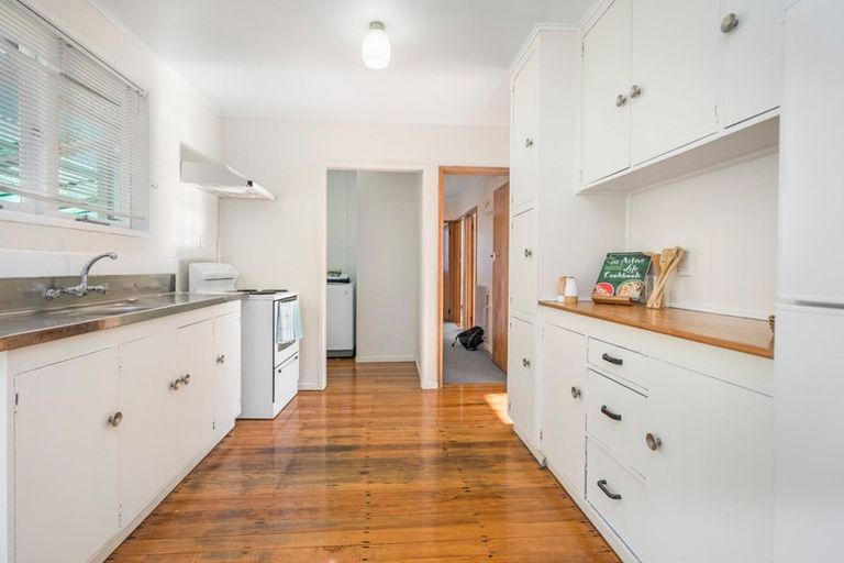 Photo of property in 12 Willow Place, Horahora, Whangarei, 0110