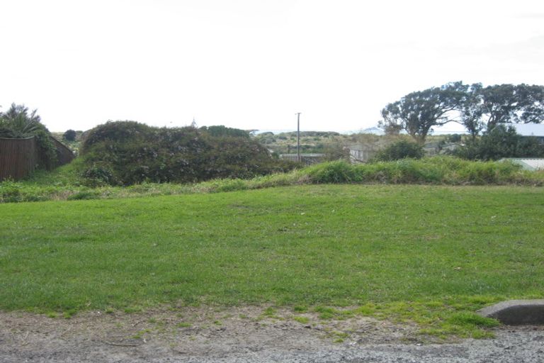 Photo of property in 18 Heale Street, Matata, 3194