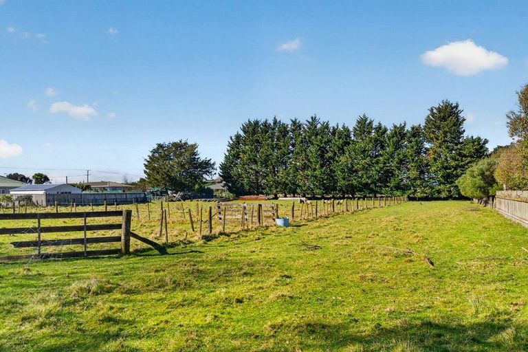 Photo of property in 18 Hilton Road, Carterton, 5713
