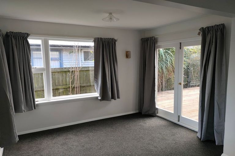 Photo of property in 19 Dunedin Street, Redwood, Christchurch, 8051