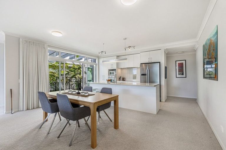 Photo of property in 16 Plantation Terrace, Orewa, 0931