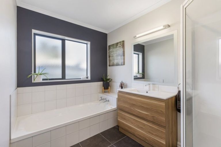 Photo of property in 134 Evans Road, Papamoa Beach, Papamoa, 3118