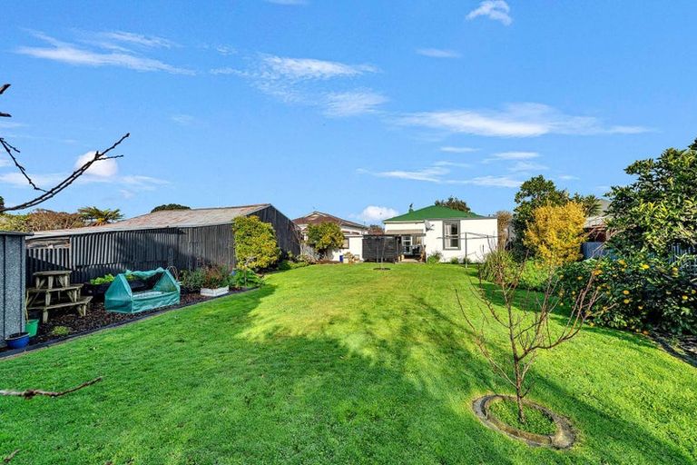 Photo of property in 16 Gloucester Street, Whanganui, 4500