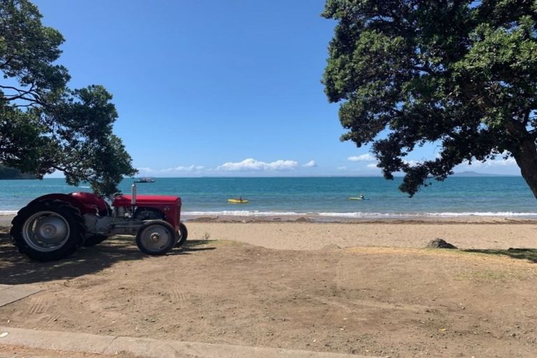 Photo of property in 49 Cochrane Avenue, Arkles Bay, Whangaparaoa, 0932