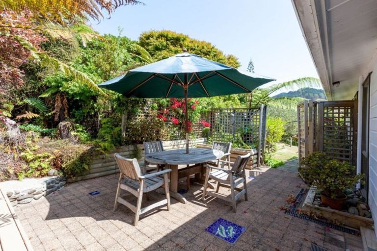 Photo of property in 18 Fishermans Bend, Whiritoa, Whangamata, 3691