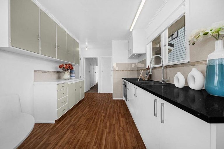 Photo of property in 31 William Avenue, Manurewa, Auckland, 2102