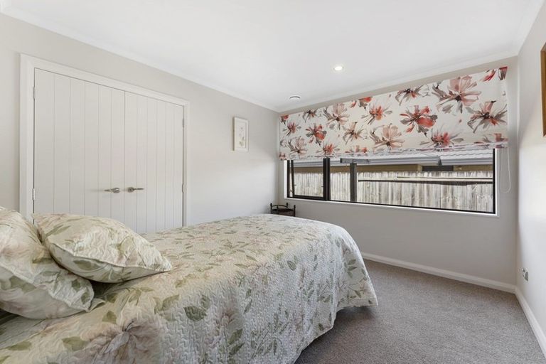 Photo of property in 58 Parnell Heights Drive, Kelvin Grove, Palmerston North, 4414