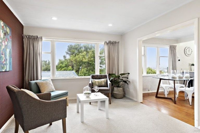 Photo of property in 125 Broderick Road, Johnsonville, Wellington, 6037