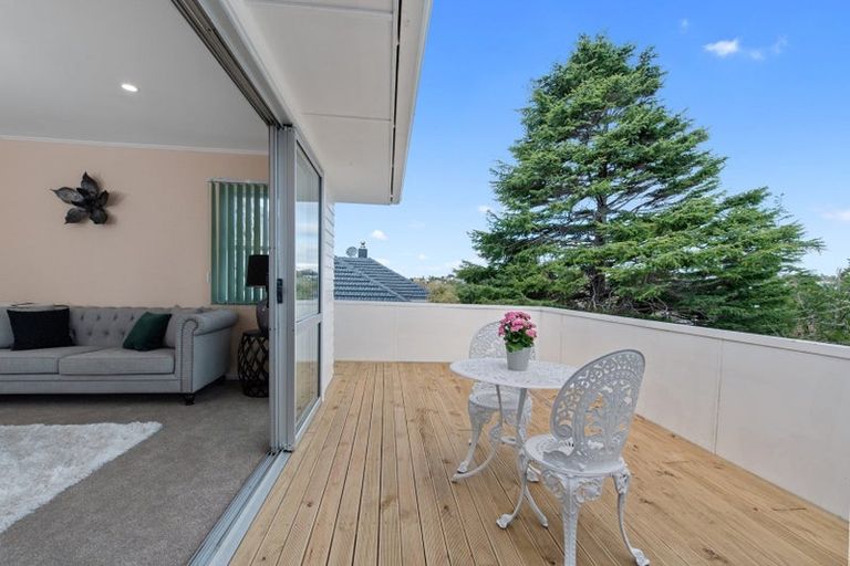 Photo of property in 43 Lynden Avenue, Hillcrest, Auckland, 0627