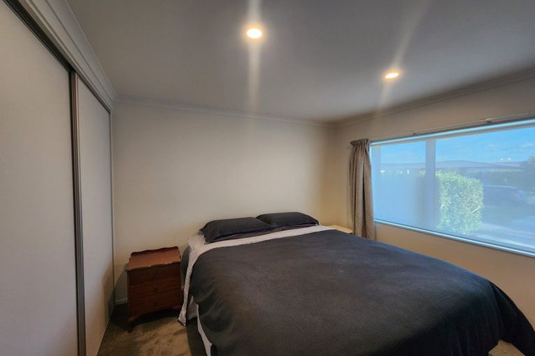 Photo of property in 94 Kuaka Drive, Takanini, 2112