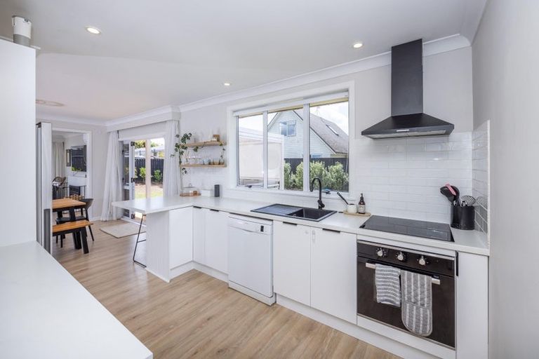 Photo of property in 8 Williams Place, Fairfield, Hamilton, 3214