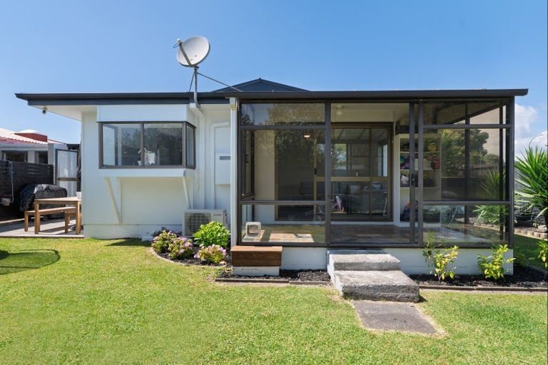 Photo of property in 35 Matavai Street, Mount Maunganui, 3116