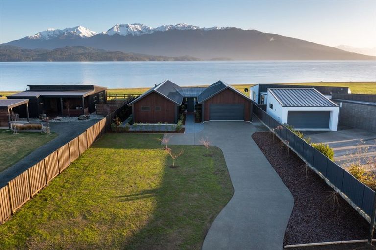Photo of property in 70 South Arm Drive, Te Anau, 9600