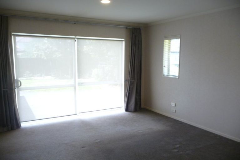 Photo of property in 6 Pennygale Close, Flat Bush, Auckland, 2016