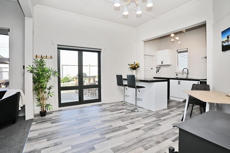 Photo of property in 2 Foyle Street, Bluff, 9814