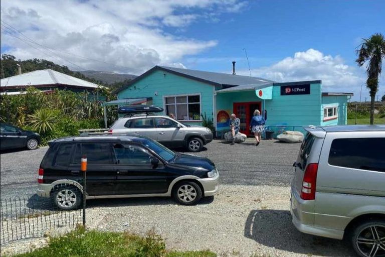 Photo of property in 2 River Road, Hector, 7822