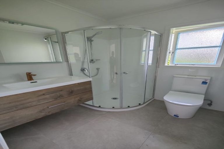 Photo of property in 32 Monarch Avenue, Hillcrest, Auckland, 0627