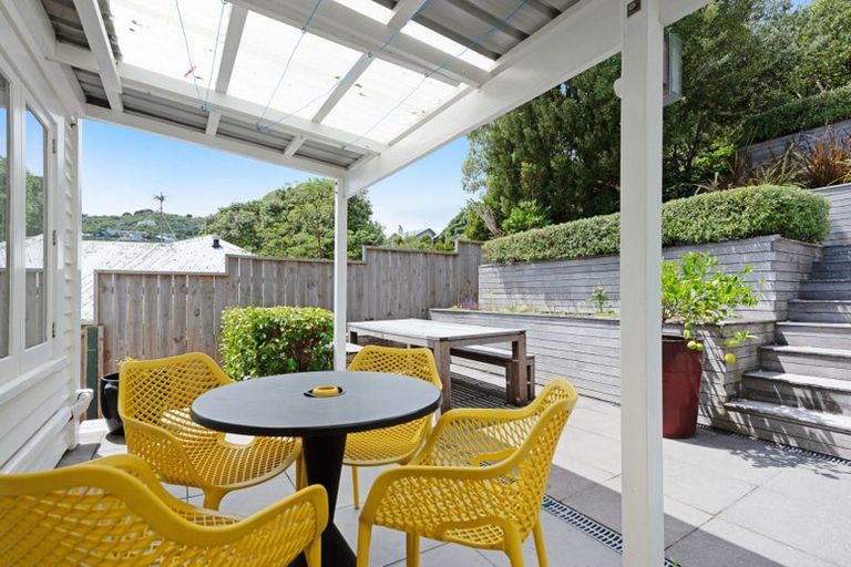 Photo of property in 2 Highland Crescent, Wadestown, Wellington, 6012