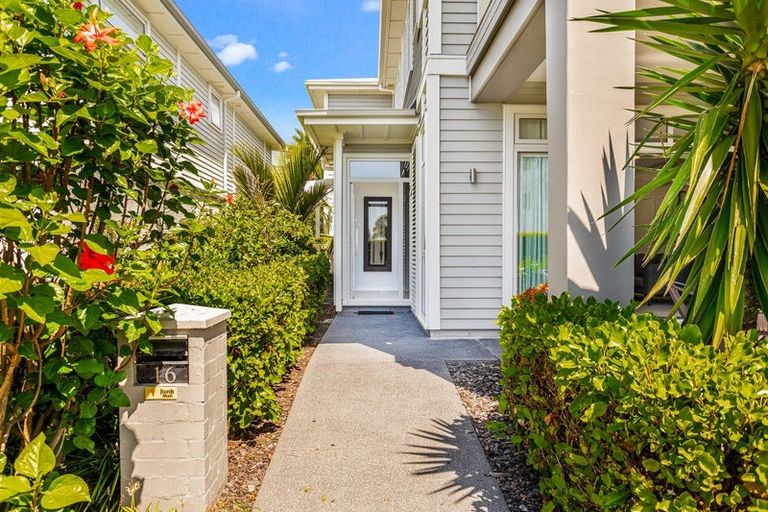 Photo of property in 16 Plantation Terrace, Orewa, 0931