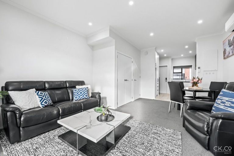 Photo of property in 15 Aston Crescent, Wallaceville, Upper Hutt, 5018