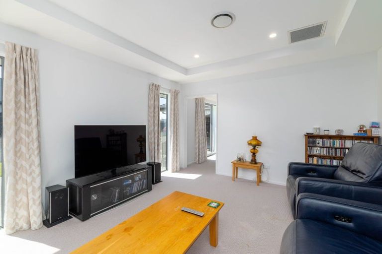 Photo of property in 46 Highgate Drive, Rangiora, 7400
