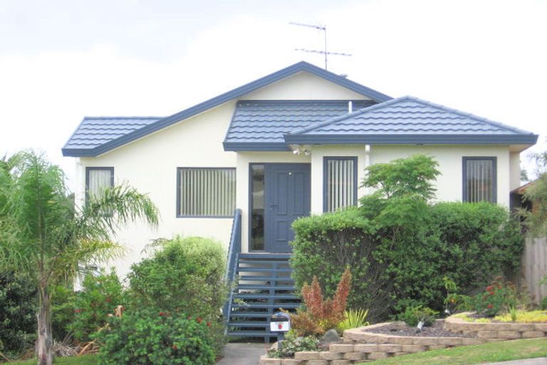 Photo of property in 9 Ponderosa Drive, Oteha, Auckland, 0632