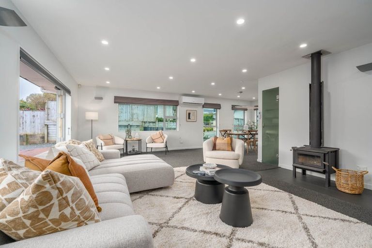 Photo of property in 45a Kirton Drive, Riverstone Terraces, Upper Hutt, 5018