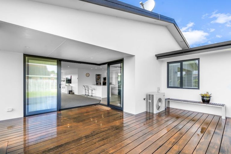 Photo of property in 10 Barker Place, Waikiwi, Invercargill, 9810