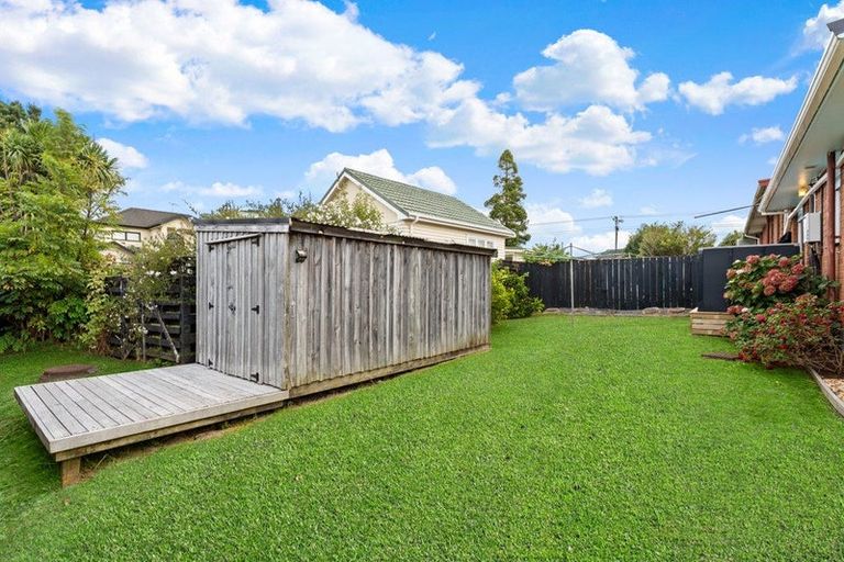Photo of property in 4/83 Birkdale Road, Birkdale, Auckland, 0626