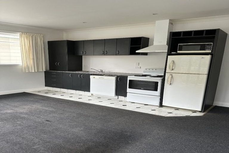 Photo of property in 3/133 Kelburn Parade, Kelburn, Wellington, 6012