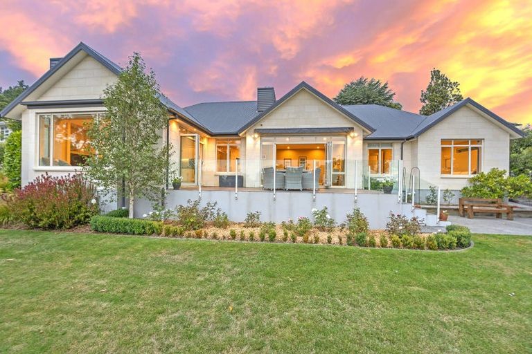 Photo of property in 863 Cashmere Road, Halswell, Christchurch, 8025