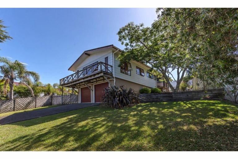 Photo of property in 16 Gerontius Lane, Snells Beach, 0920