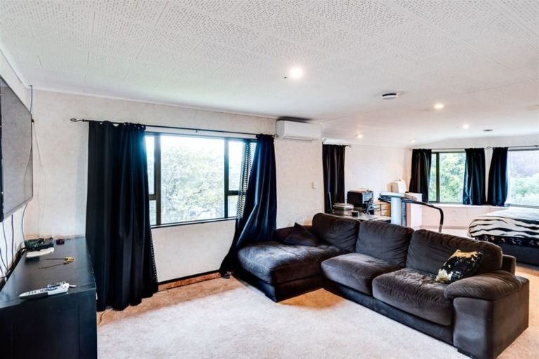 Photo of property in 13 Donegal Crescent, Tamatea, Napier, 4112