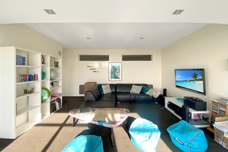 Photo of property in 156 Major Hornbrook Road, Mount Pleasant, Christchurch, 8081