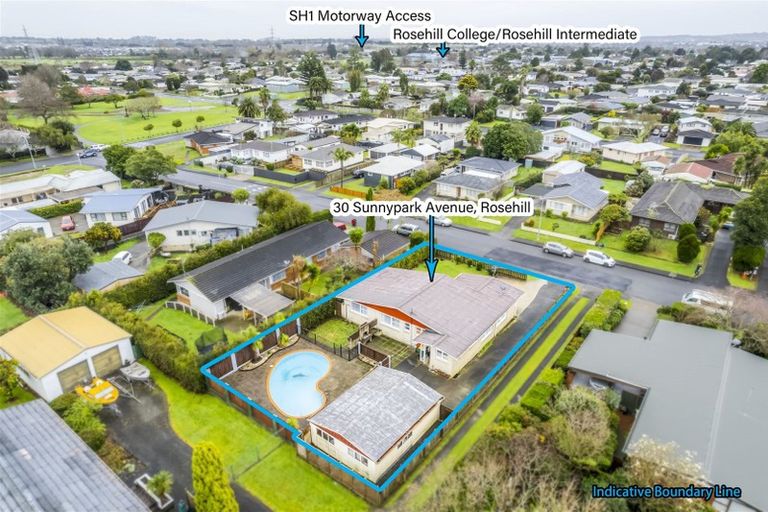 Photo of property in 30 Sunnypark Avenue, Rosehill, Papakura, 2113