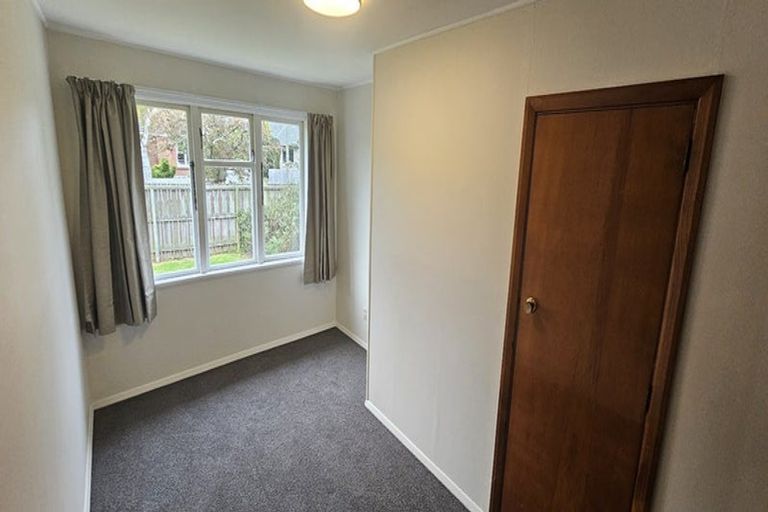 Photo of property in 2 Nyton Place, Bryndwr, Christchurch, 8053