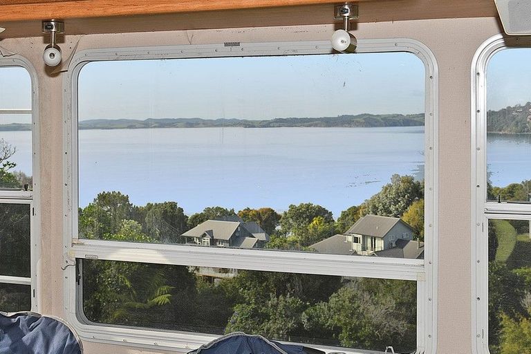 Photo of property in 22 Barrier View Road, Leigh, 0985