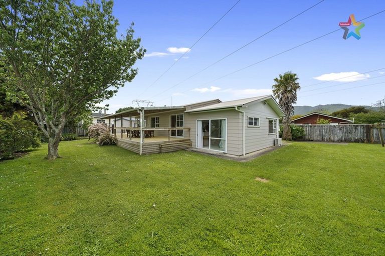 Photo of property in 8 Arlington Avenue, Waikanae, 5036