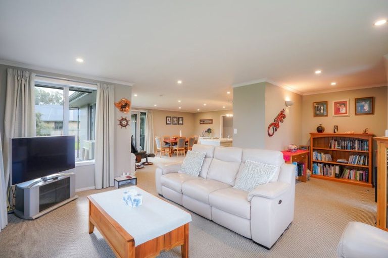 Photo of property in 50 Glenroy Park Drive, Waikiwi, Invercargill, 9810