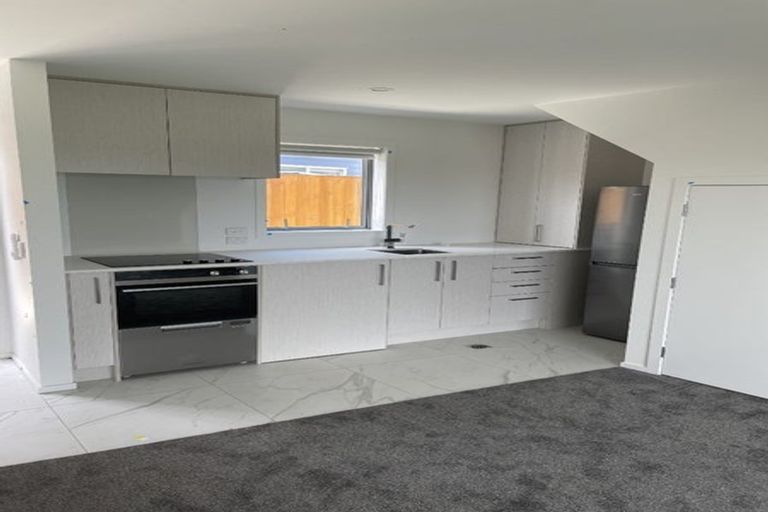 Photo of property in 9/24 Yeovil Road, Te Atatu Peninsula, Auckland, 0610