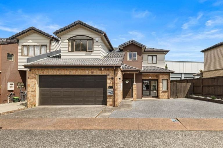 Photo of property in 17 Derg Place, East Tamaki, Auckland, 2013