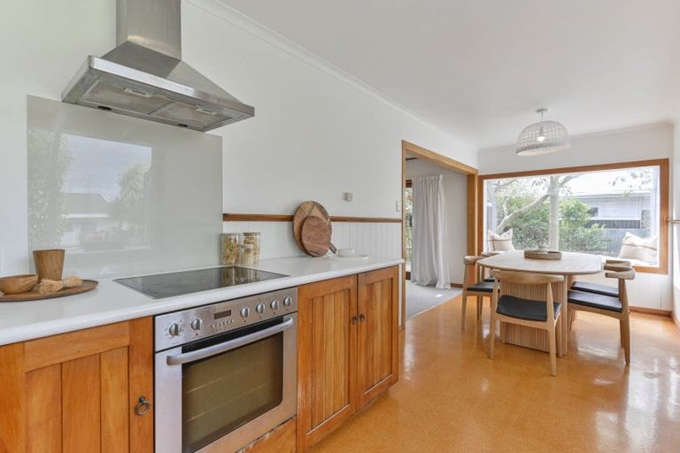 Photo of property in 411 Tomoana Road, Saint Leonards, Hastings, 4120