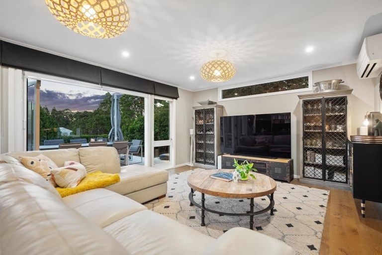 Photo of property in 47 Koraha Road, Kumeu, 0892