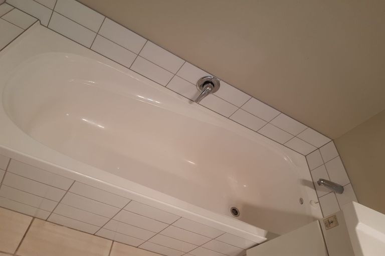 Photo of property in 9/64 Kawaha Point Road, Kawaha Point, Rotorua, 3010