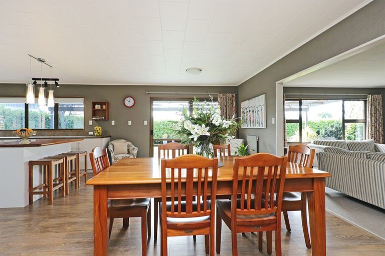 Photo of property in 51b Avondale Road, Taradale, Napier, 4112
