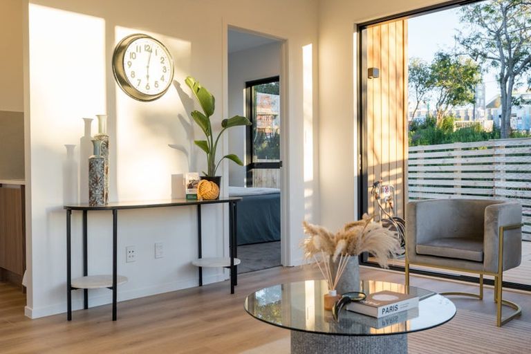 Photo of property in 26 Curtiss Circle, Hobsonville, 0618