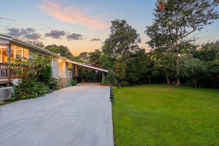 Photo of property in 59 Oreil Avenue, West Harbour, Auckland, 0618