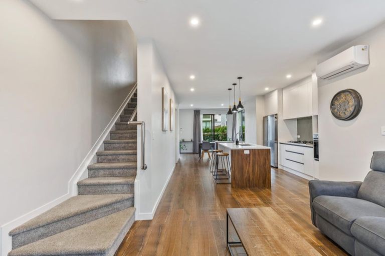 Photo of property in 102 Tarapuka Road, Westgate, Auckland, 0814